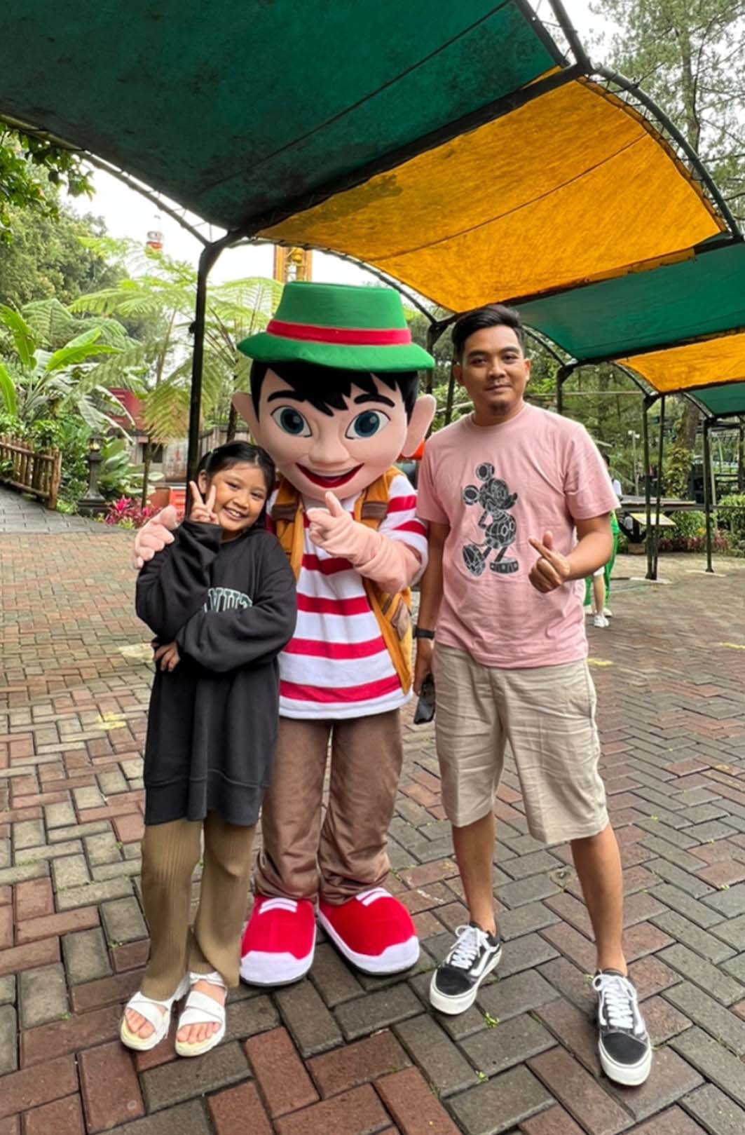 Taro Snack Taman Safari Activation: Discover The Wild Side